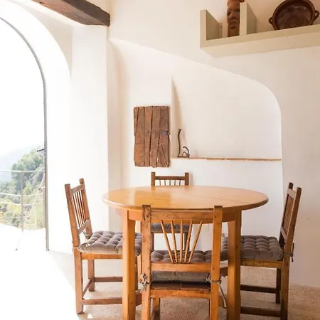 Villa Estaras *